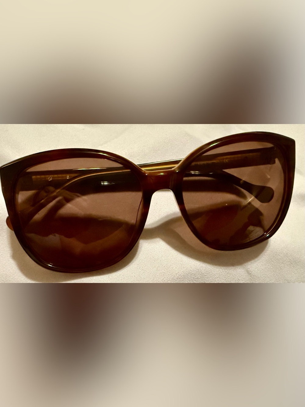 Aura Women's Oversized Cat-Eye Sunglasses - Brown